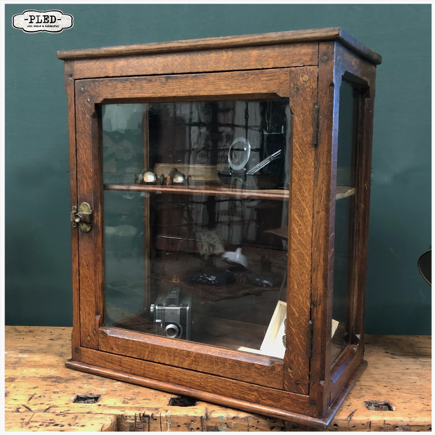 kapok Verwoesten in beroep gaan Antiek vitrinekastje – Vintage | Antique | Furniture | Industrial