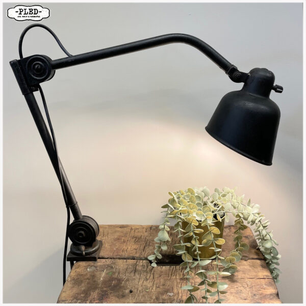 Oude (werk)tafellamp van Hala, model 122 - Afbeelding 5