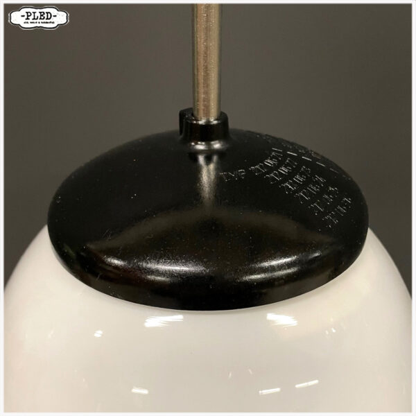 Art deco opaline plafondlampen - Afbeelding 9
