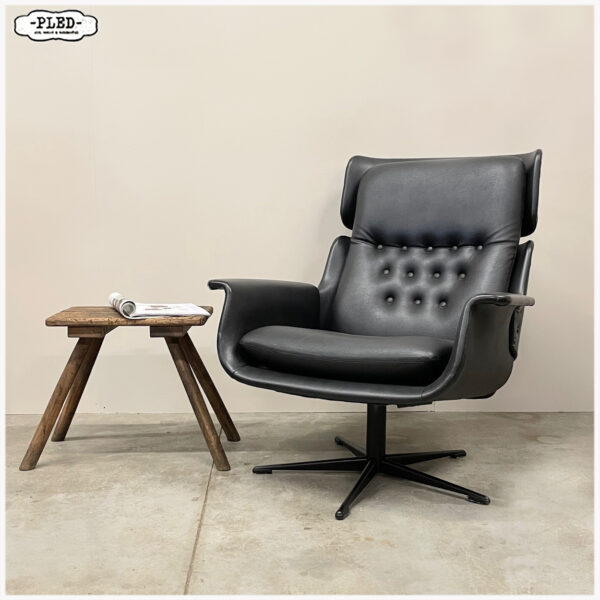 Comfortabele draaifauteuil / Swivel lounge chair