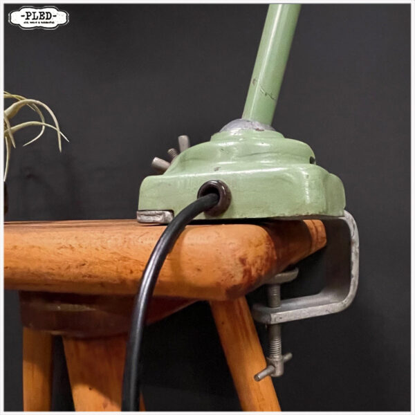 Twee armige werkplaatslamp met tafelklem - Afbeelding 12