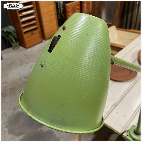 Twee armige werkplaatslamp met tafelklem - Afbeelding 17