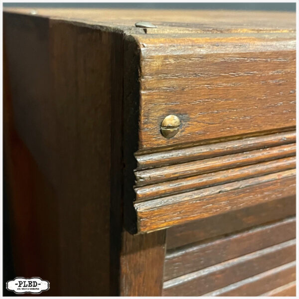 Oude, hoge, houten roldeurkast - Afbeelding 14