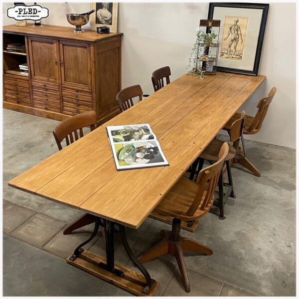 Grote industriële hard houten tafel (283,5 cm lang) - Afbeelding 3