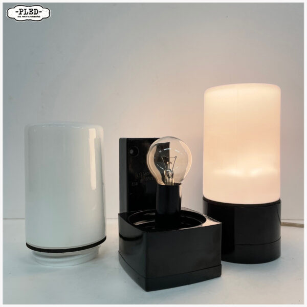 Vintage bakelieten wandlamp / badkamerlamp met opaline glas - Afbeelding 9