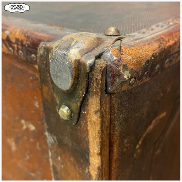 Oude reiskoffer - Afbeelding 10