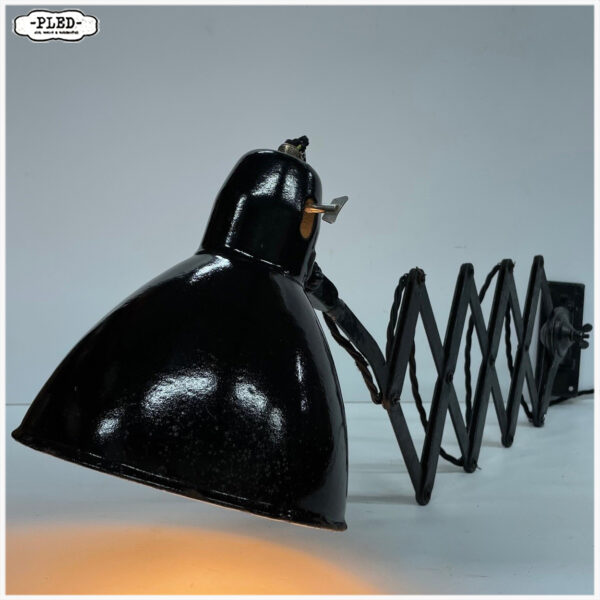 Oude schaarlamp met zwart emaille kap, Bauhaus, DRGM - Afbeelding 10