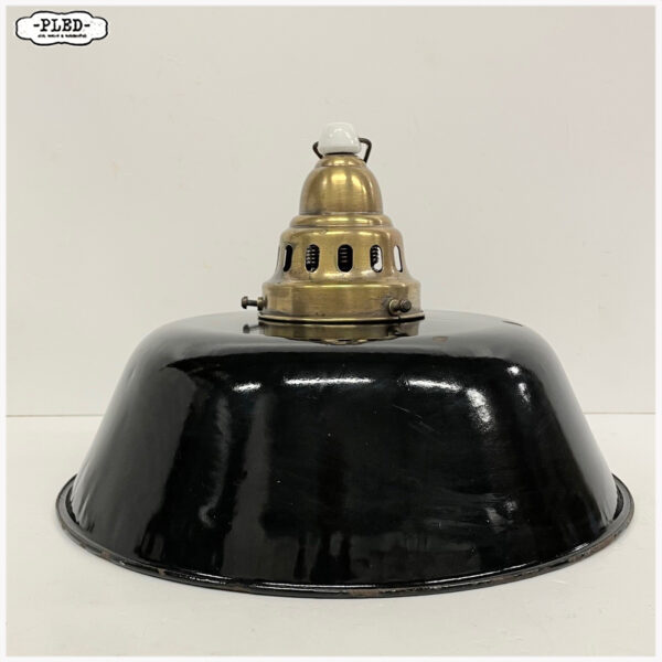 Oude, zwart geëmailleerde hanglamp met messing lamphouder - Afbeelding 5