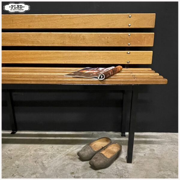 Hardhouten bankje met rugleuning - Afbeelding 6