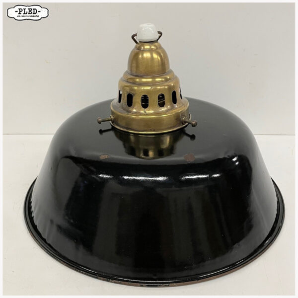 Oude, zwart geëmailleerde hanglamp met messing lamphouder - Afbeelding 6