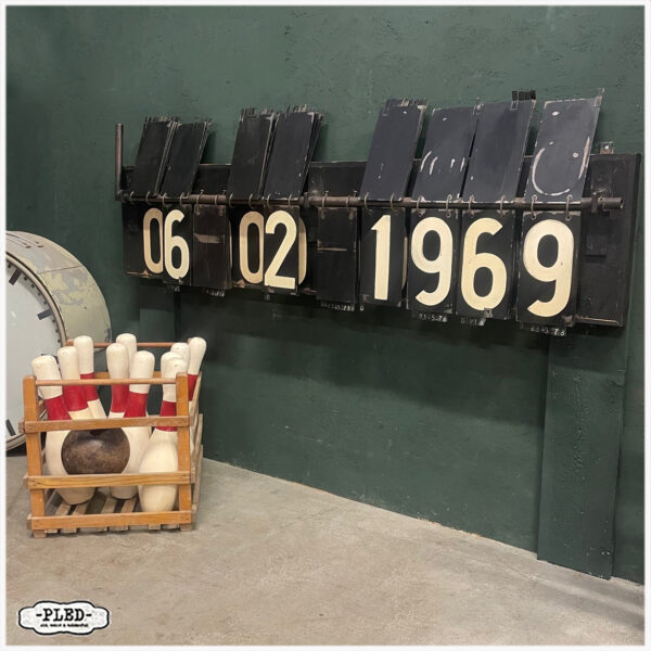 Oud scorebord van kegelbaan