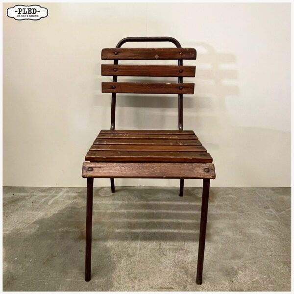 Oude stapelbare (terras)stoelen - Afbeelding 6