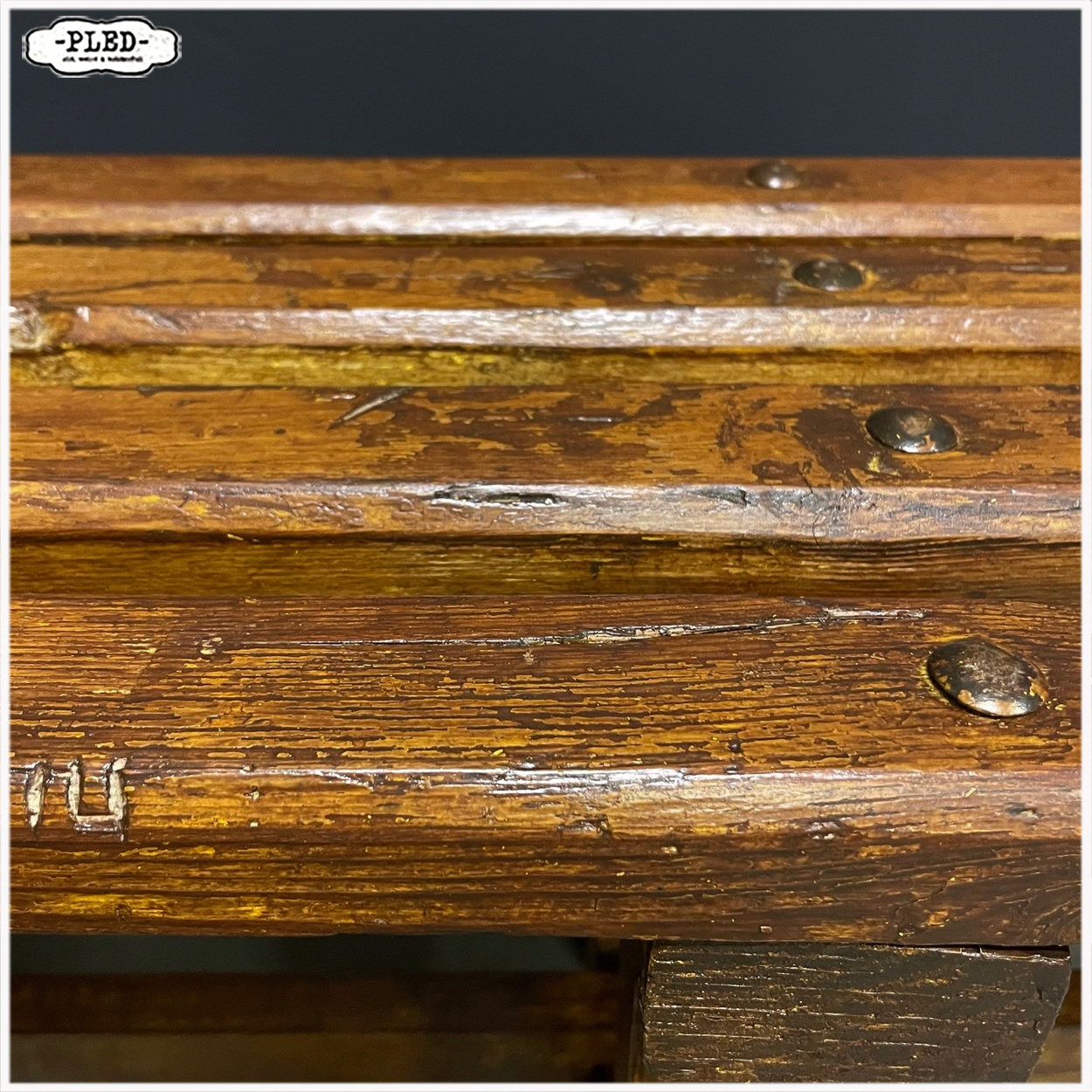 Mooi, oud, houten bankje - Afbeelding 9