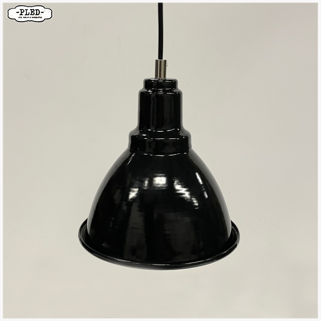 Nieuwe geëmailleerde hanglampjes met snoer, Bauhaus stijl