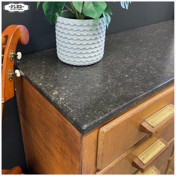 Beukenhouten apothekerskast met hardstenen blad - Afbeelding 8