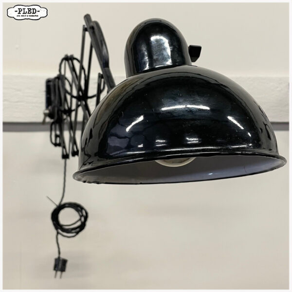 Oude schaarlamp met zwart geëmailleerde kap, Bauhaus - Afbeelding 12