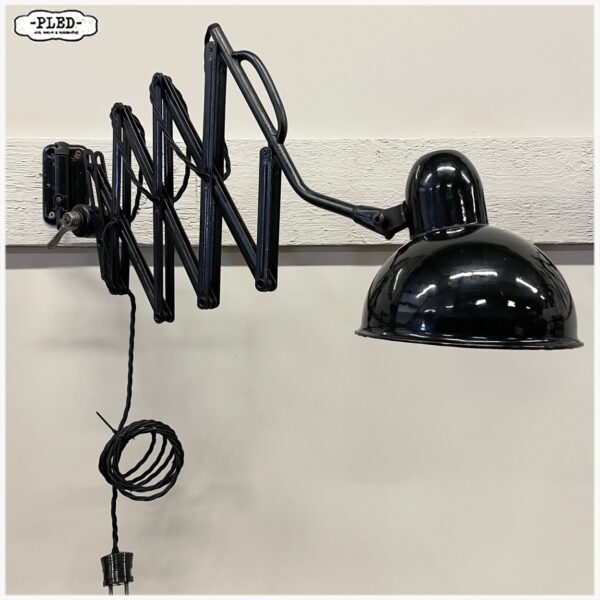 Oude schaarlamp met zwart geëmailleerde kap, Bauhaus - Afbeelding 14