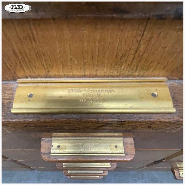 Beukenhouten apothekerskast met hardstenen blad - Afbeelding 14