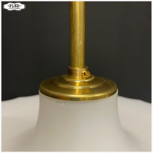 Vintage opaline pendellamp met messing pendel - Afbeelding 9