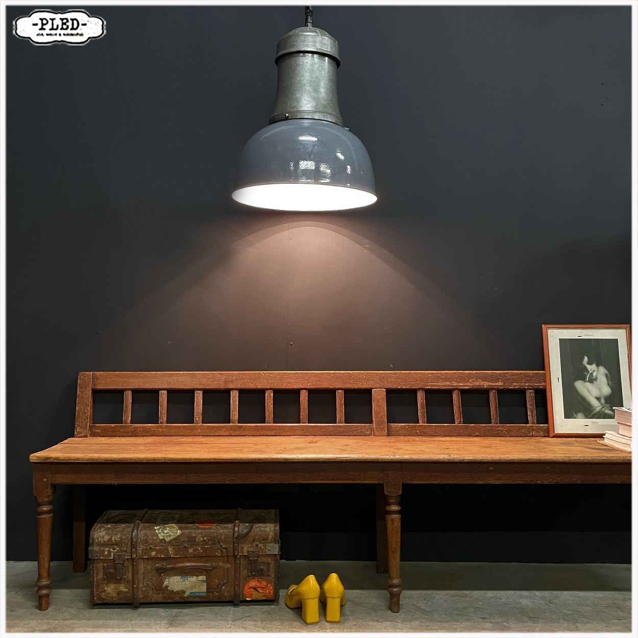 Grote geëmailleerde industriële hanglamp, Bauhaus - Afbeelding 3