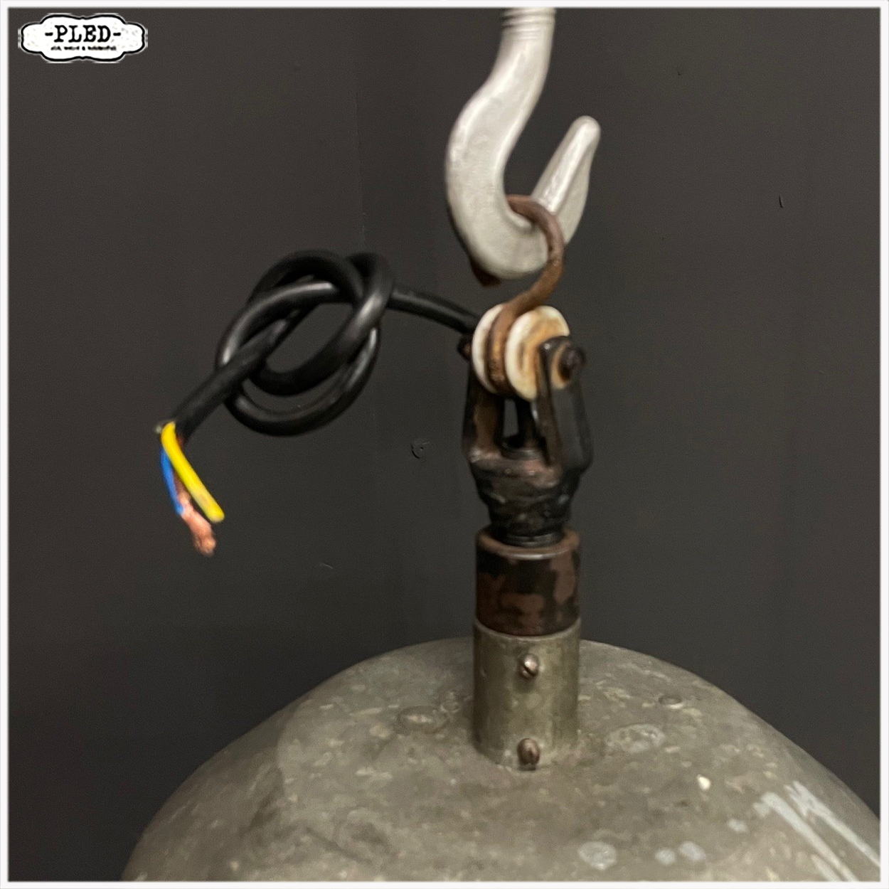 Grote geëmailleerde industriële hanglamp, Bauhaus - Afbeelding 9