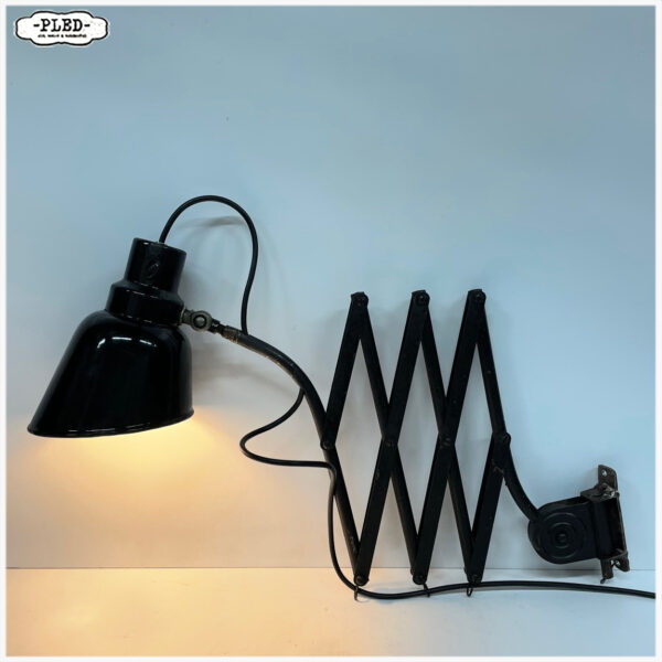 Oude Bauhaus schaarlamp, geëmailleerde kap, jaren '30 - Afbeelding 3