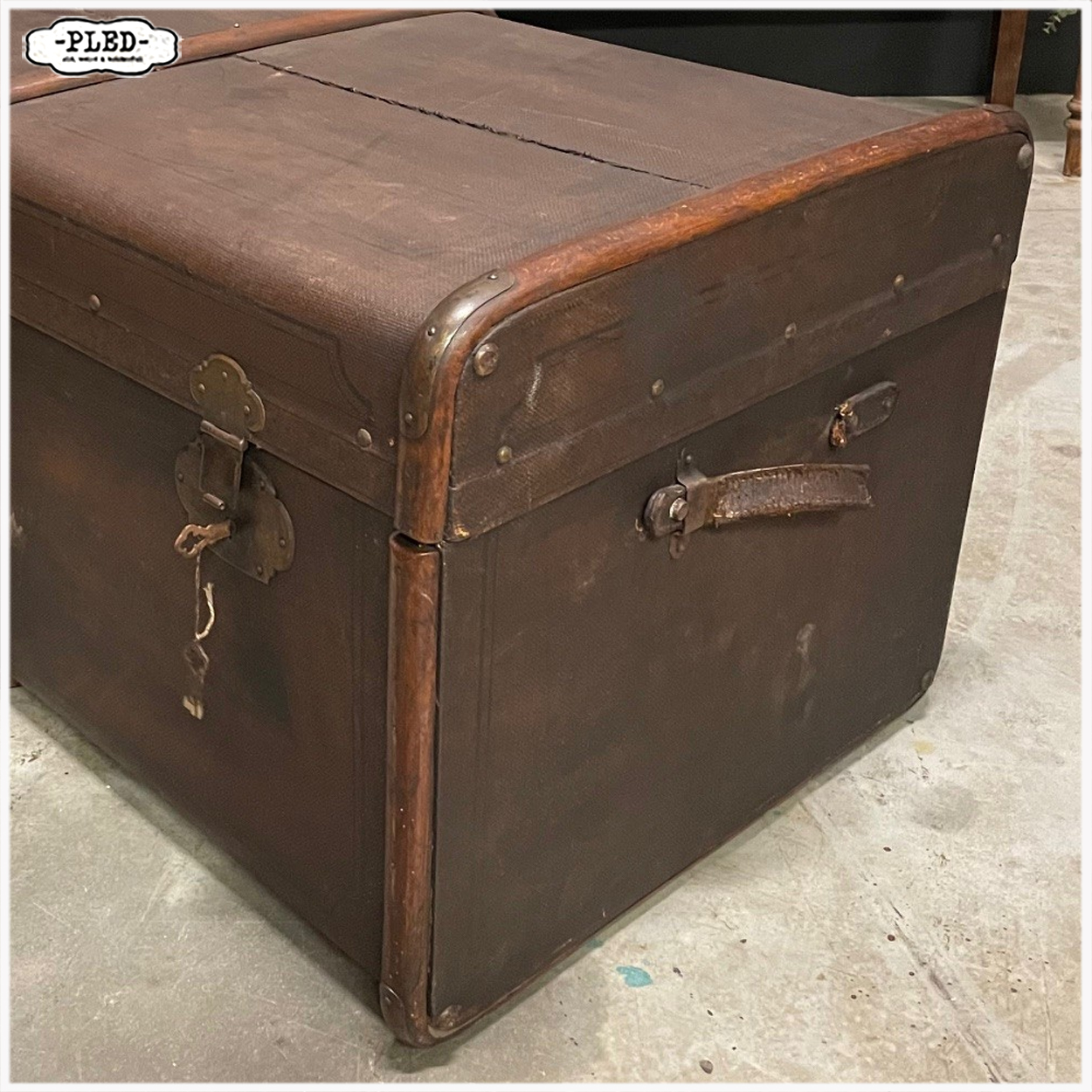 Oude, decoratieve reiskoffer - Afbeelding 5