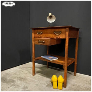 Eikenhouten halkastje met klepblad