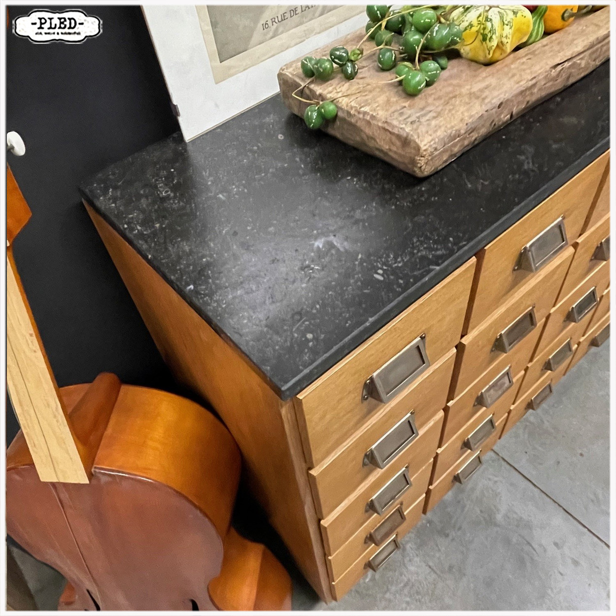 Oude apothekerskast met Belgisch hardstenen blad - Afbeelding 5