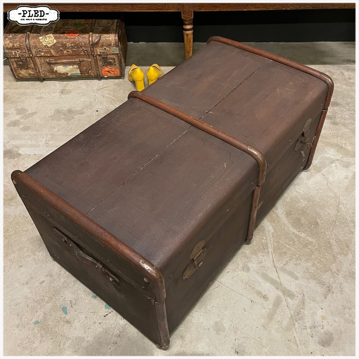 Oude, decoratieve reiskoffer - Afbeelding 6