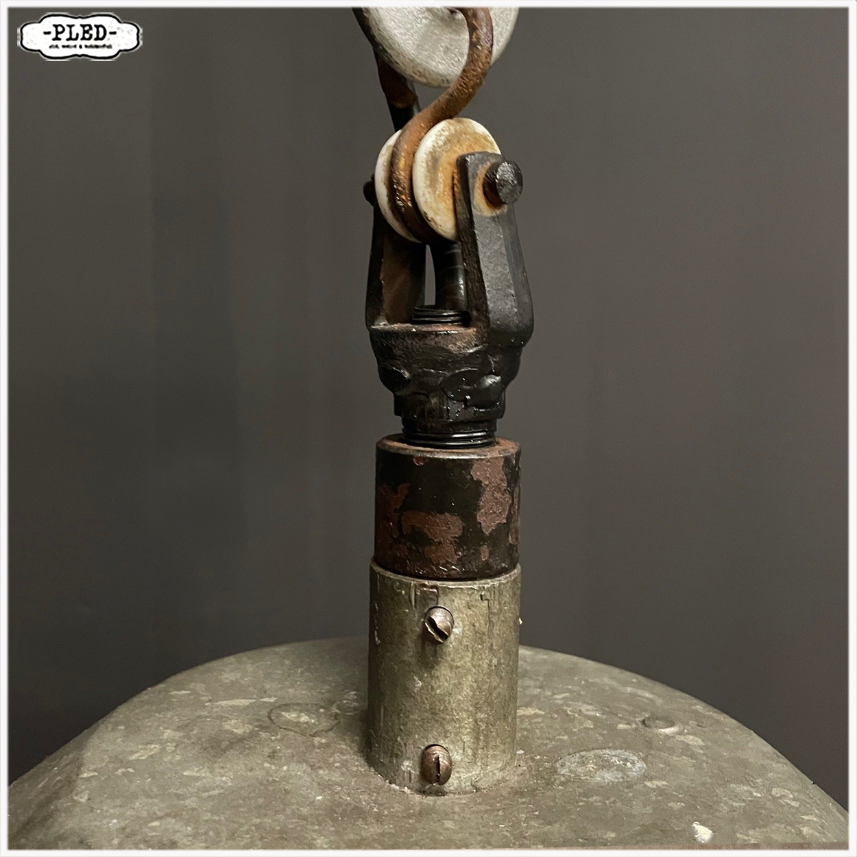 Grote geëmailleerde industriële hanglamp, Bauhaus - Afbeelding 7