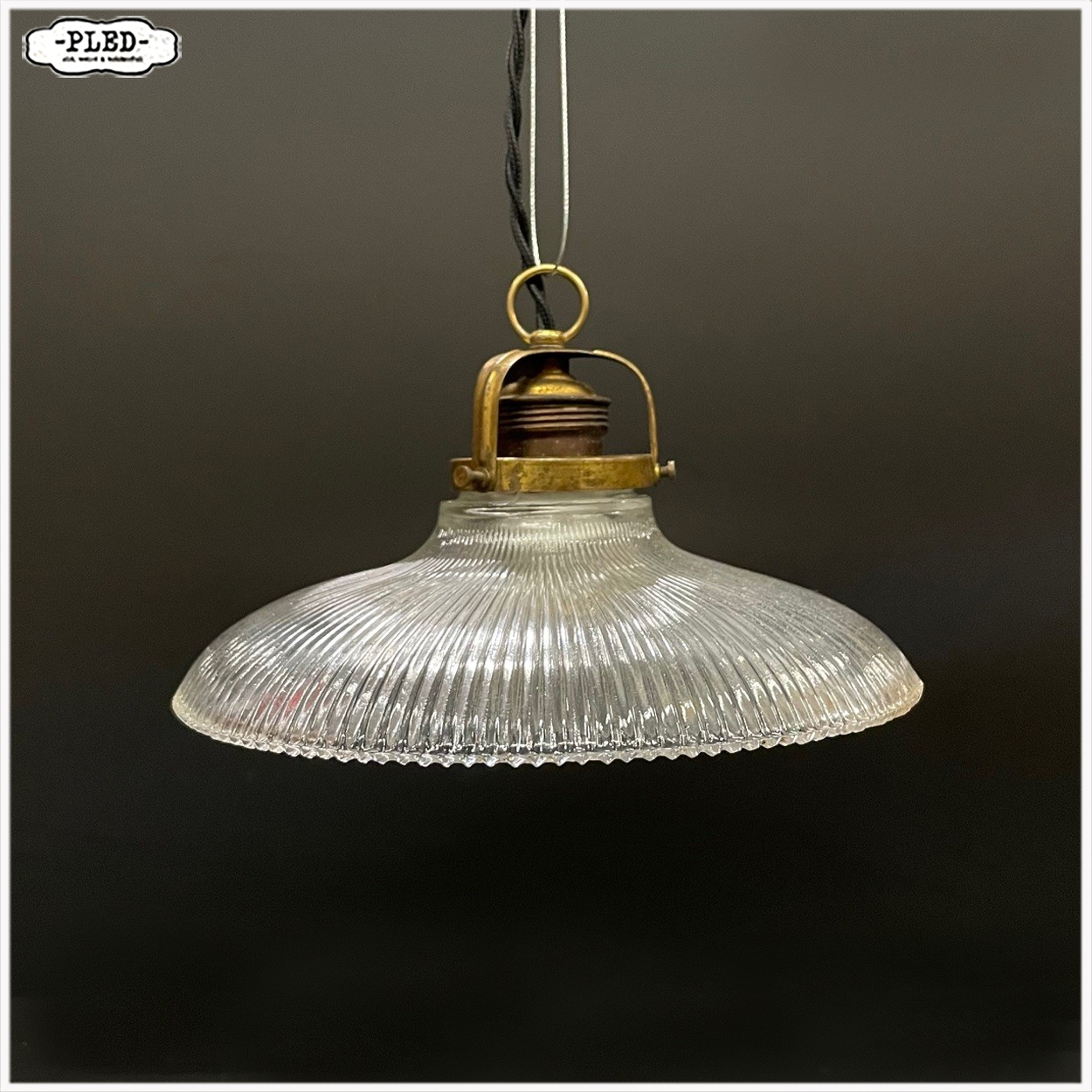 Oude glazen hanglamp, Holophane stijl - Afbeelding 3