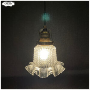 Glazen hanglampje met oude messing fitting en glashouder