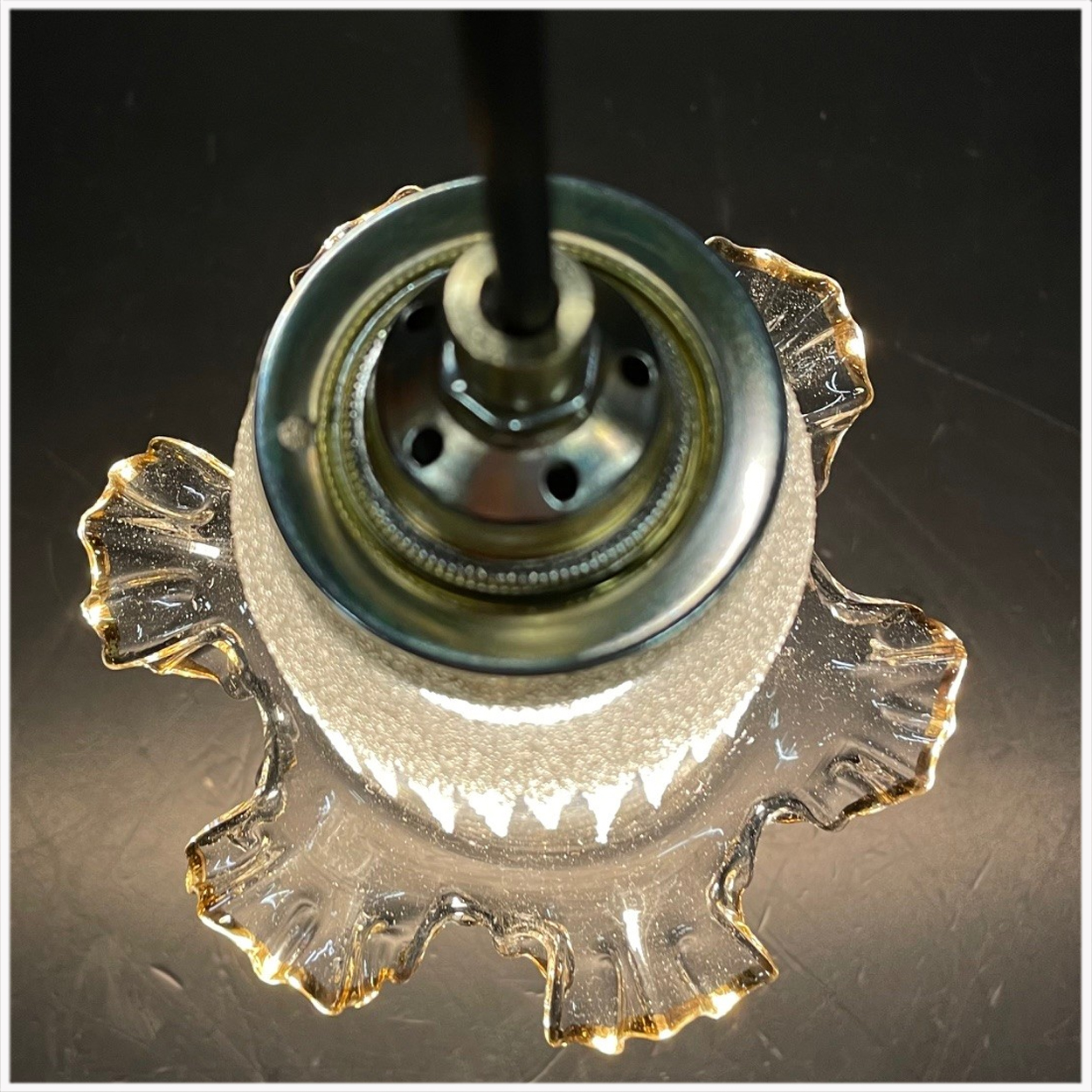 Prachtig glazen hanglampje met messing fitting - Afbeelding 7