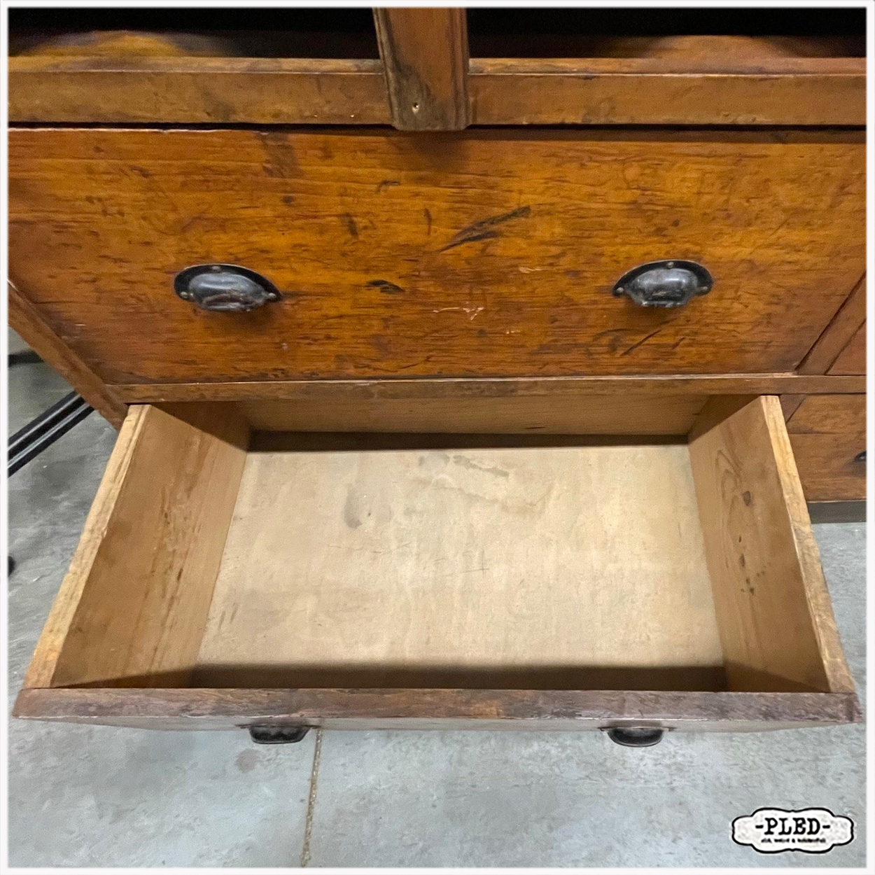 Oude, karaktervolle, grote, houten postsorteerkast - Afbeelding 18