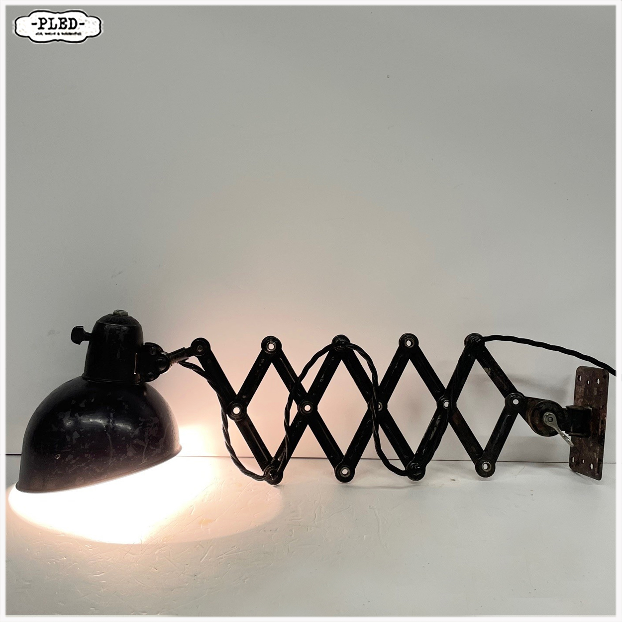 Kaiser iDell schaarlamp, Model 6852, jaren ’30 - Afbeelding 4