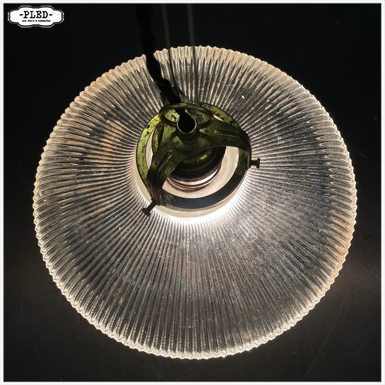 Oude glazen hanglamp, Holophane stijl - Afbeelding 6