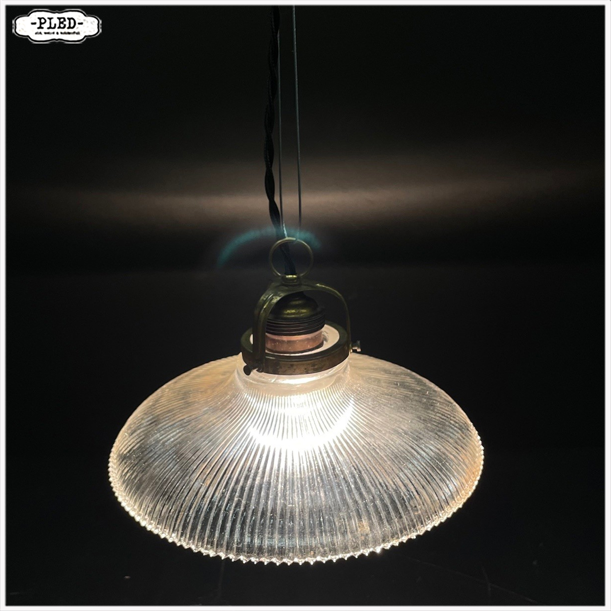 Oude glazen hanglamp, Holophane stijl - Afbeelding 2