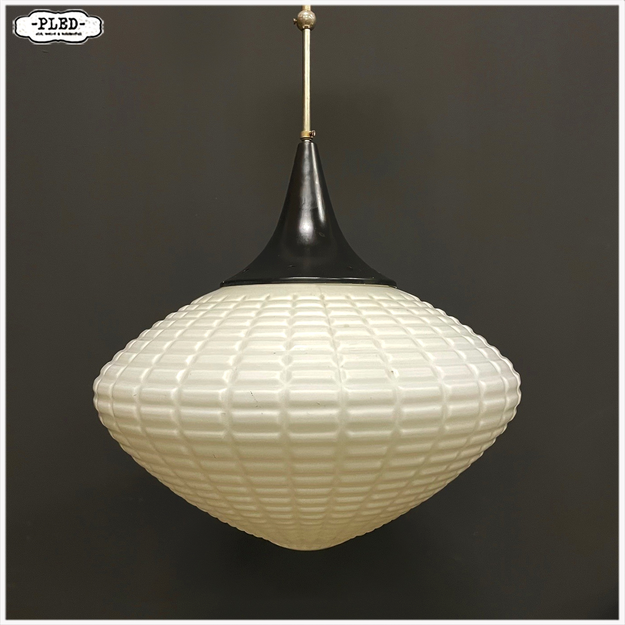 Diamantvormige vintage opaalglazen pendellamp, Bohemen, sixties - Afbeelding 2