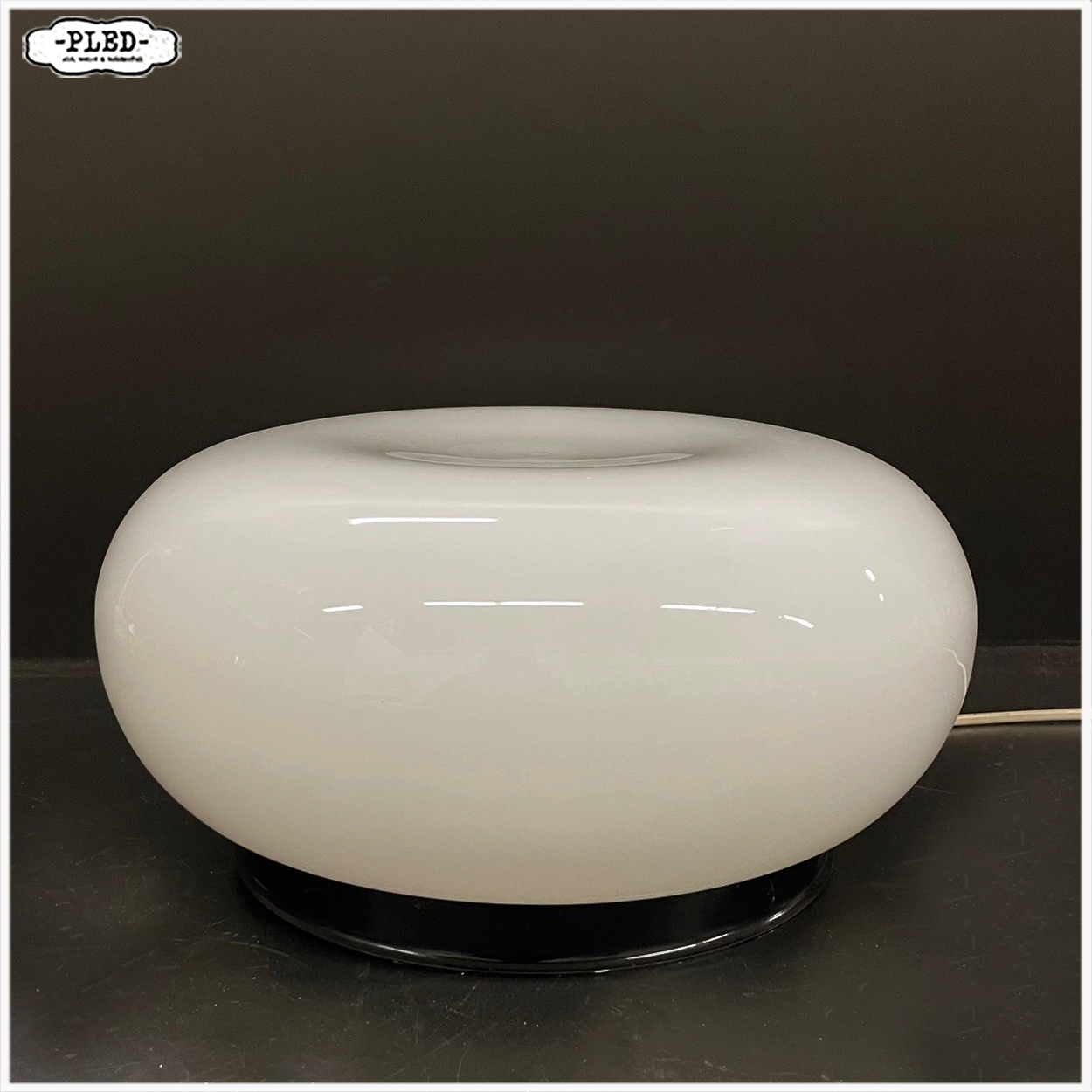 Stijlvolle opaalglazen plafonnière uit Tsjechoslowakije (jaren 70) - Afbeelding 2