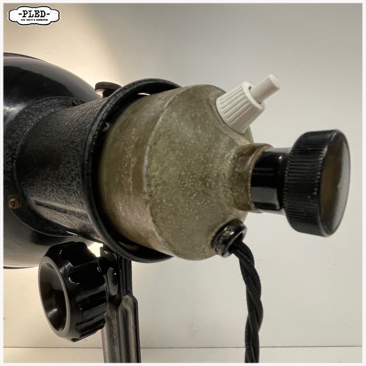 Industriele werkplaatslamp met geëmailleerde kap - Afbeelding 11