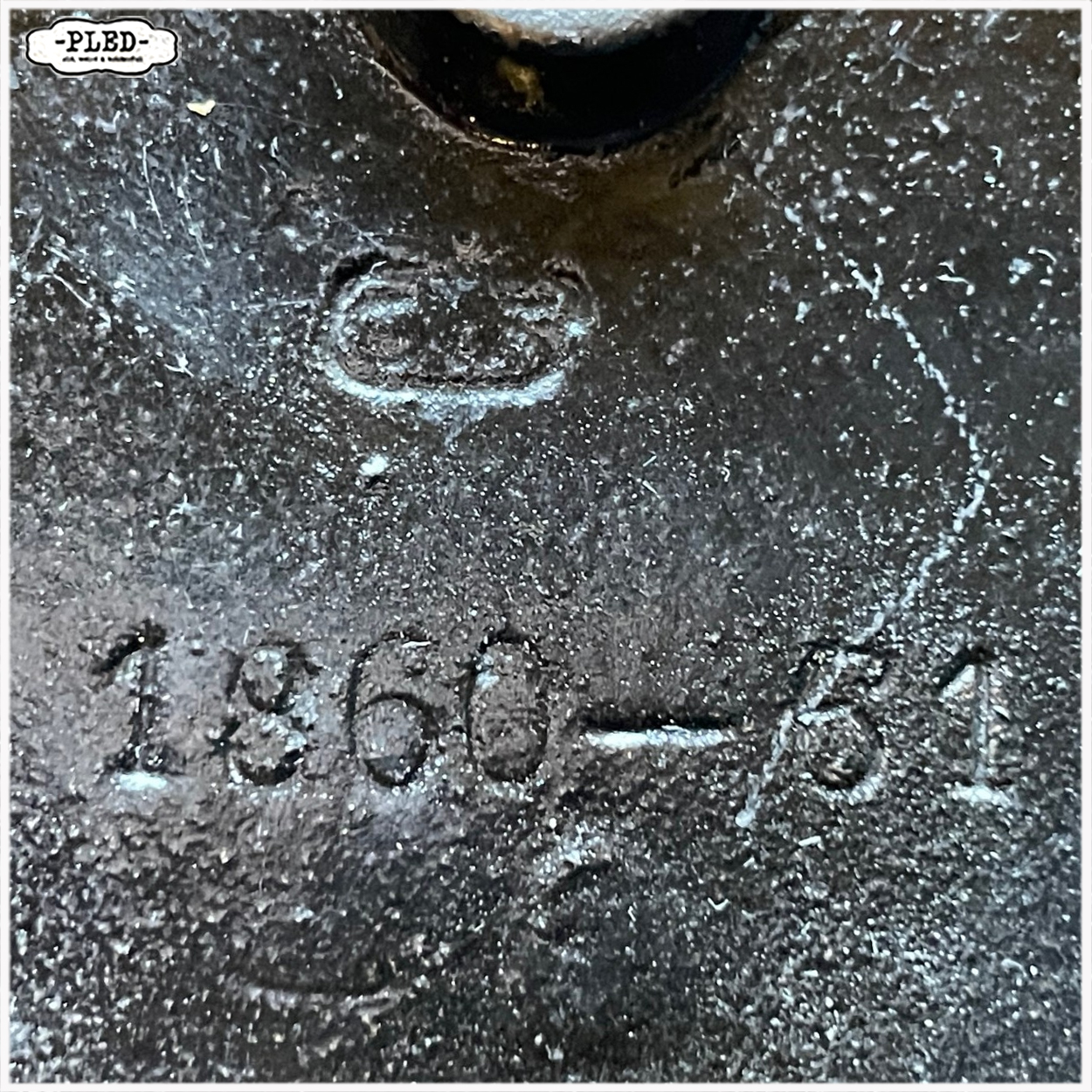 Oude bureaulamp met zwart geëmailleerde kap, Bauhaus - Afbeelding 19