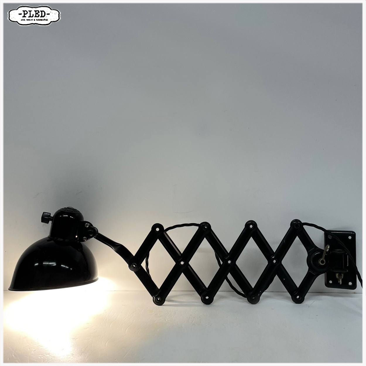 Oude, sleetse, Kaiser iDell schaarlamp, Christian Dell - Afbeelding 2