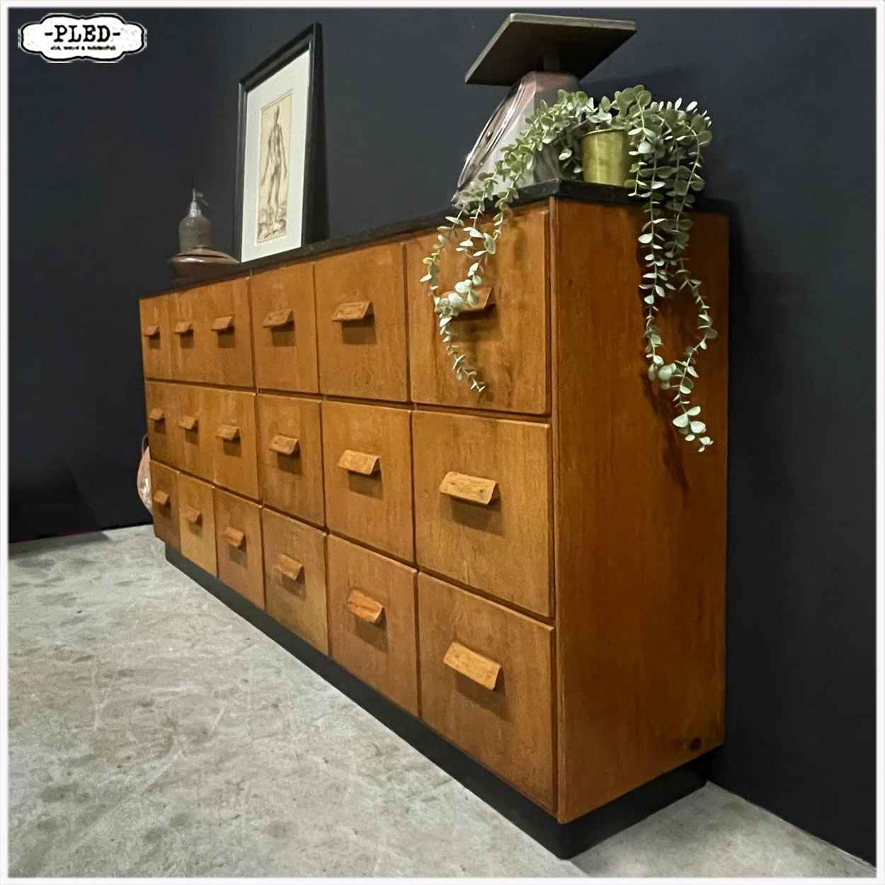 Oude eikenhouten apothekerskast met hardstenen blad - Afbeelding 3