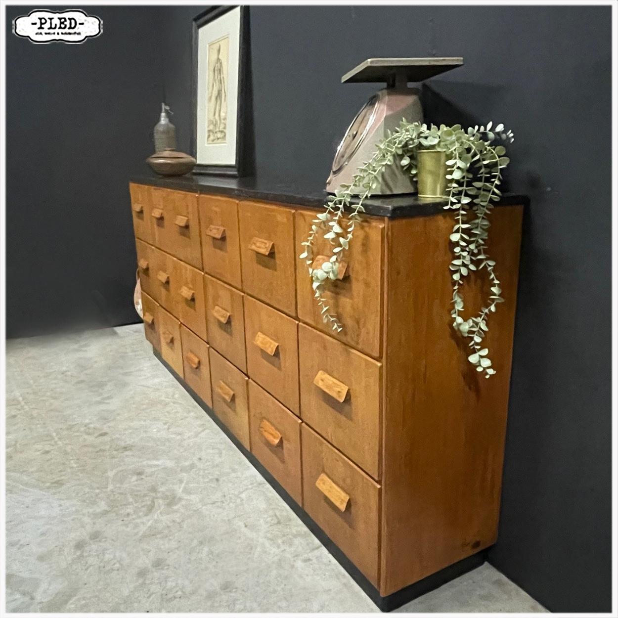 Oude eikenhouten apothekerskast met hardstenen blad - Afbeelding 4