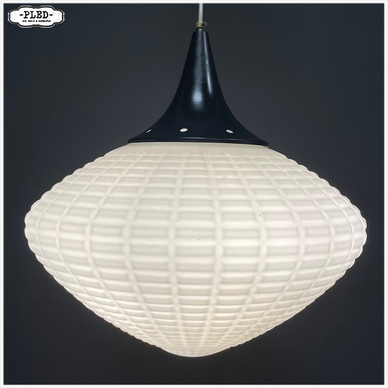 Diamantvormige vintage opaalglazen pendellamp, Bohemen, sixties - Afbeelding 6