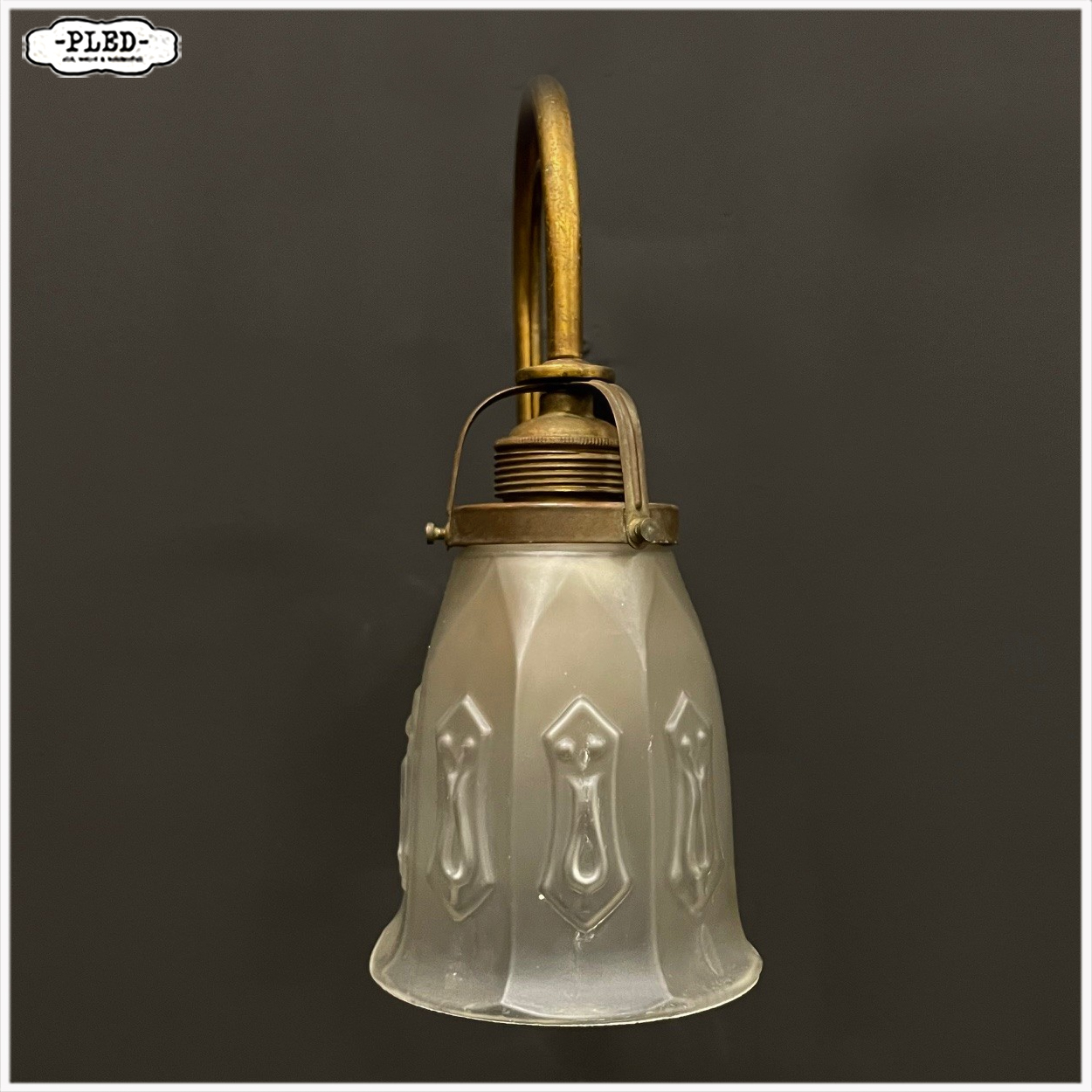 Messing art deco wandlamp met frosted glass kapje - Afbeelding 3