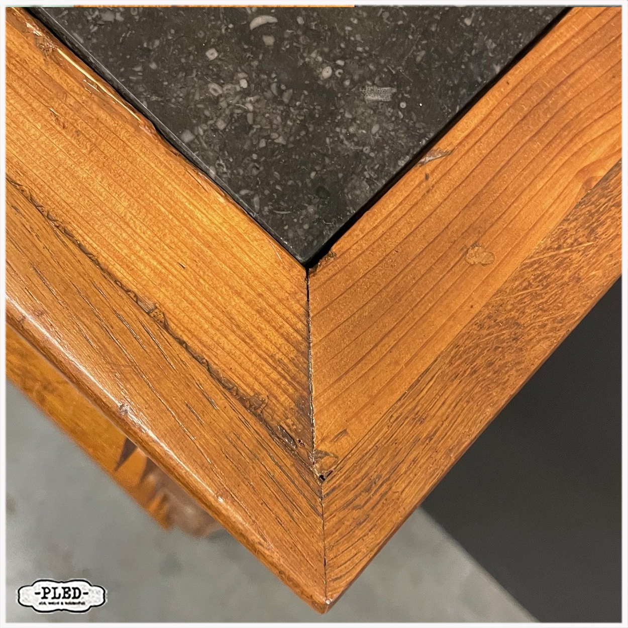 Tweedelige, eikenhouten apothekerskast met hardstenen blad - Afbeelding 13