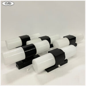 Bakelieten wandlamp met melkglas, Bauhaus, jaren 50/60