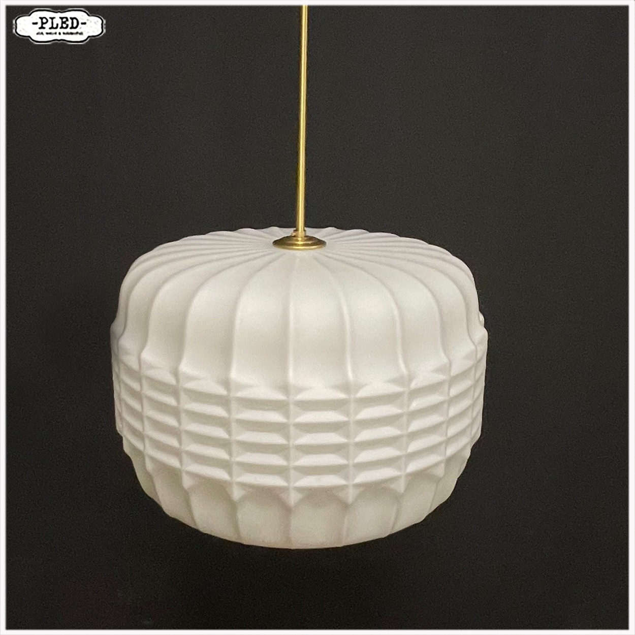 Prachtige, grote opaline pendellamp, Bohemen 1960s - Afbeelding 9